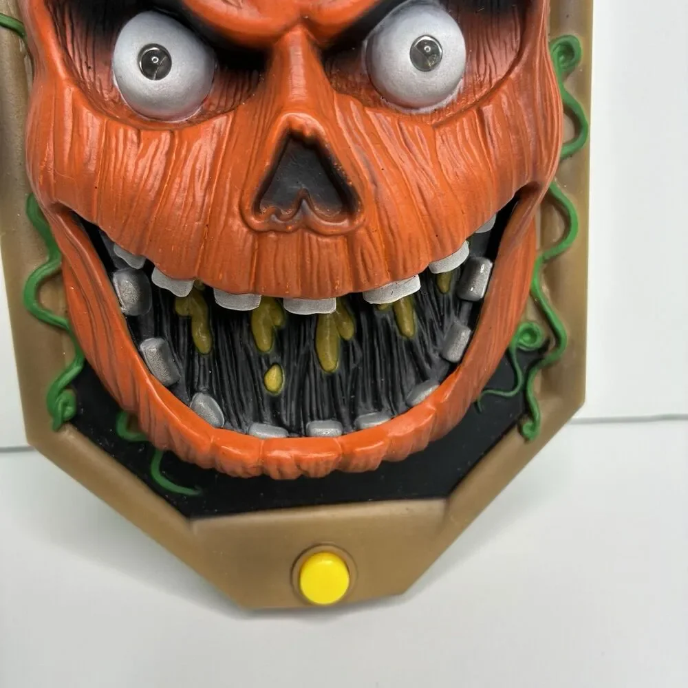 1996 Toy State Halloween Pumpkin Talking Animated Door Bell Prop w/ Sound Works